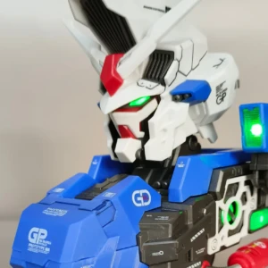 GP02 Bust 1/38 Scale Model Kit - Image 6